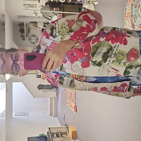 Units size lg shacket. Fully lined - Picture 7 of 8